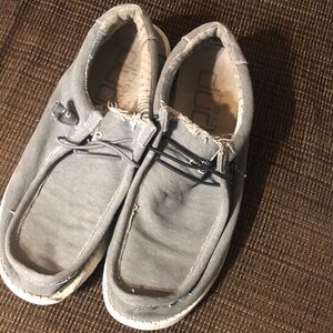 Hey Dudes men’s size 10